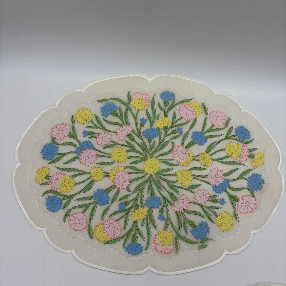 Vintage LOT of 4 Vinyl Floral Placemats Pastel Oval Scalloped Edges Cottagecore